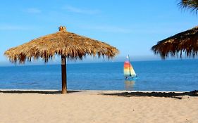 #36 Bungalow Seaside Hotel & Victors Rv Park